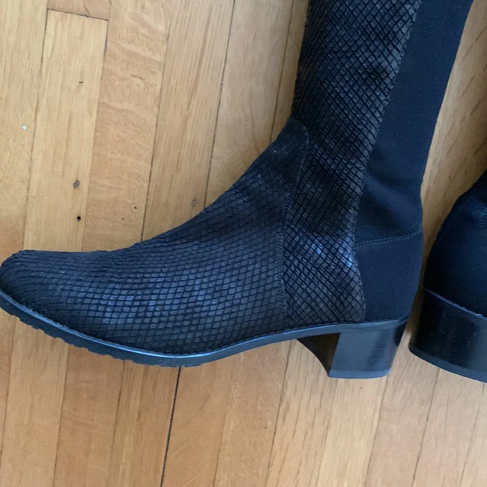 Stuart Weitzman Reserve Over the Knee Boots (Snake Reserve) in 7.5M